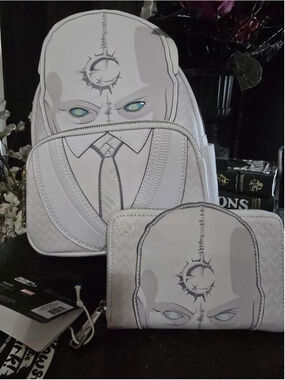 Loungefly Marvel C2E2 Moon Knight Mr Knight Light Up Mini Backpack & Wallet NWT